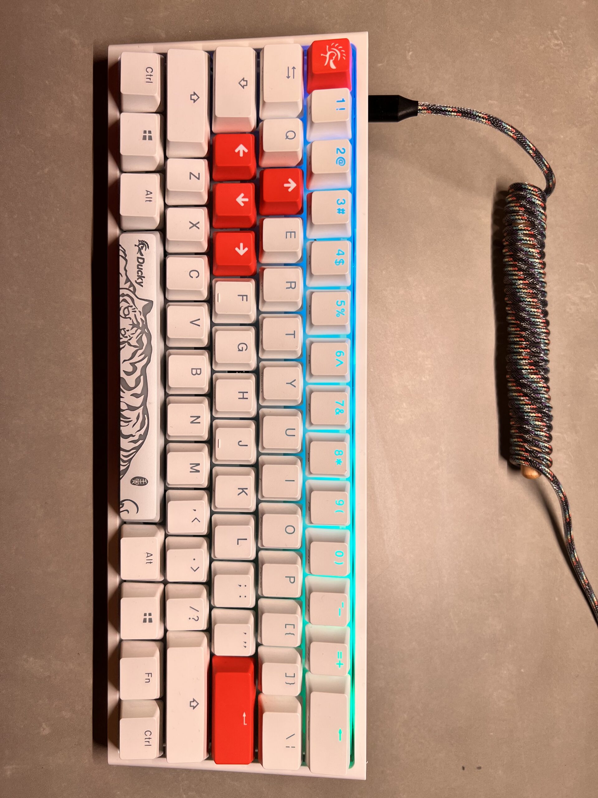 Ducky One 2 Mini 何故か縦向き笑